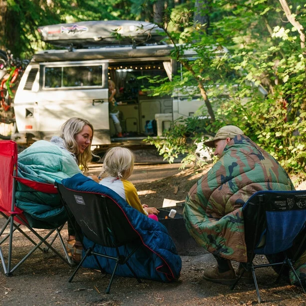 Rumpl Original Puffy Solid Couverture De Survie 1 Personne, Bleu – Image 6